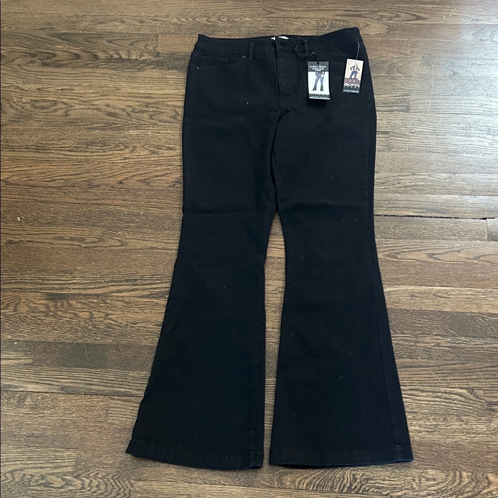 NWT - Women's Black Flared Jeans